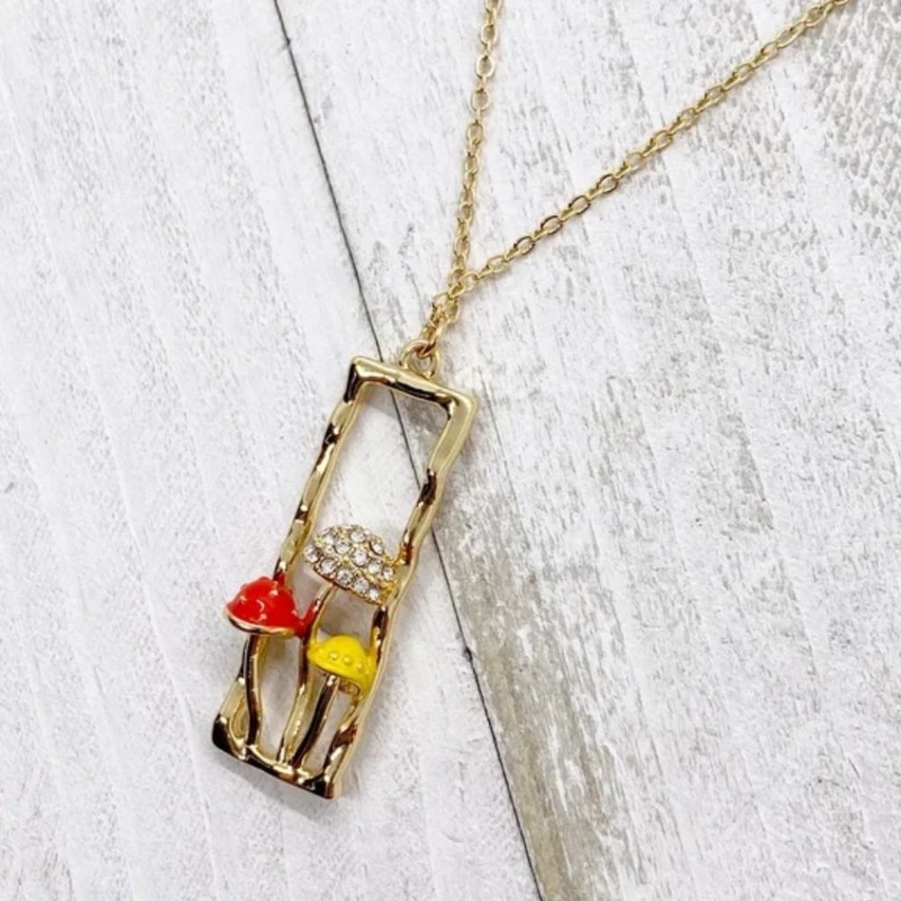 Mushroom enamel layering necklace